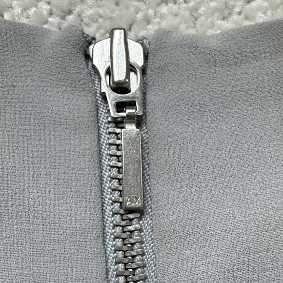 Armani Exchange - Elegant Gray Dress with Embroidered Detail - Picture 7 of 9